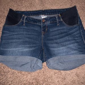 Cute! Maternity jean shorts size 10